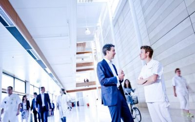 Wordt de zorg duurder of goedkoper door de inzet van de PA en VS?